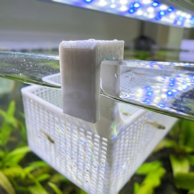 1個入り 魚繁殖隔離ボックス 水槽稚魚エビ孵化分離ネットボッ - Aquarium Fish Betta のレビューと価格